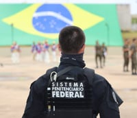 Policial Penal Federal de costas (Foto: Governo Federal)
