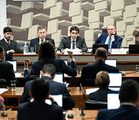 Gabriel Galípolo, presidente do Banco Central, em audiência no Senado (Foto: Edilson Rodrigues/Agência Senado)