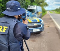 Policial Rodoviário Federal na estrada (Foto: Governo Federal)
