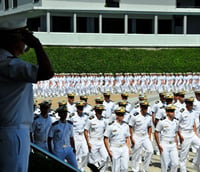 Militares da Escola Naval perfilados (Foto: Marinha/Galeria de fotos)