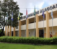 Fachada da Universidade Estadual de Alagoas (Foto: Divulgação)
