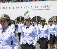 Oficiais da PMERJ (Foto: Governo do RJ)
