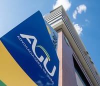 Placa sinalizadora da Advocacia-Geral da União (Foto: Emanuelle Sena/AscomAGU)