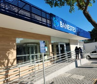 Fachada de unidade do Banestes (Foto: Hélio Filho/Secom)