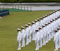 Aspirantes durante formação do Colégio Naval (Foto: Tânia Rêgo/Agência Brasil)