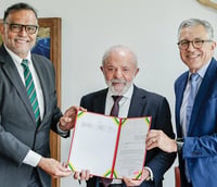 Presidente Lula assina decreto para nomeação de excedentes no concurso Fiocruz (Foto: Divulgação Fiocruz)