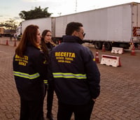 Auditores fiscais em atividade (Foto: Agência Brasília)