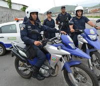 Guardas de Queimados RJ em ação (Foto: Divulgação)