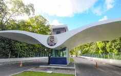 Pórtico de entrada da Universidade Federal da Paraíba (Foto: Angélica Gouveia/UFPB)