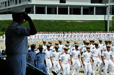 Militares da Escola Naval perfilados (Foto: Marinha/Galeria de fotos)