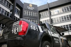 Viatura da PC BA próximo à delegacia (Foto: Ascom/PC BA)