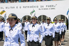Oficiais da PMERJ (Foto: Governo do RJ)