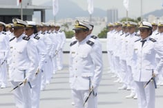 Militares da Escola Naval perfilados (Foto: Marinha/Galeria de fotos)