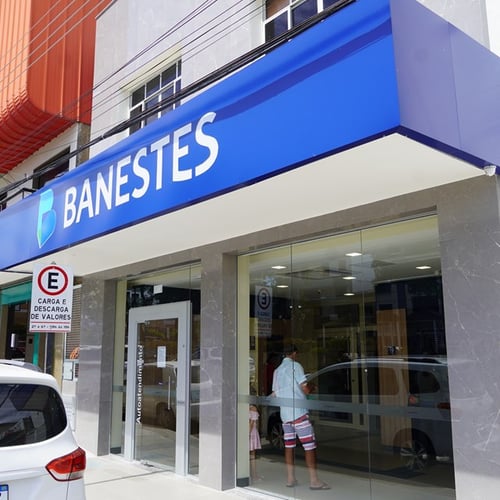 Fachada de uma das agências do Banestes