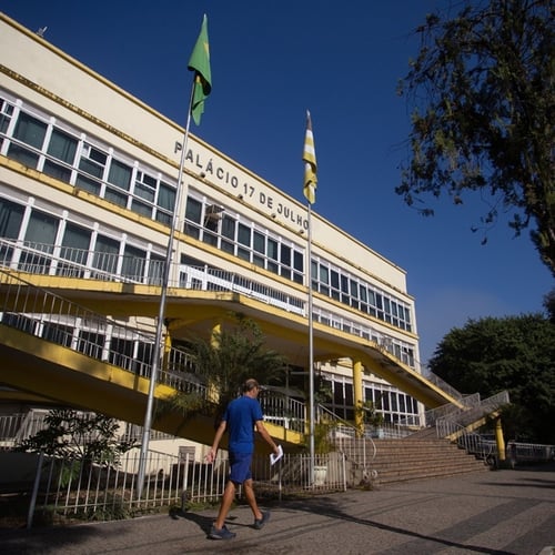 Fachada da Palácio 17 de julho, sede do governo de Volta Redonda (Foto: Cris Oliveira – Secom/PMVR)