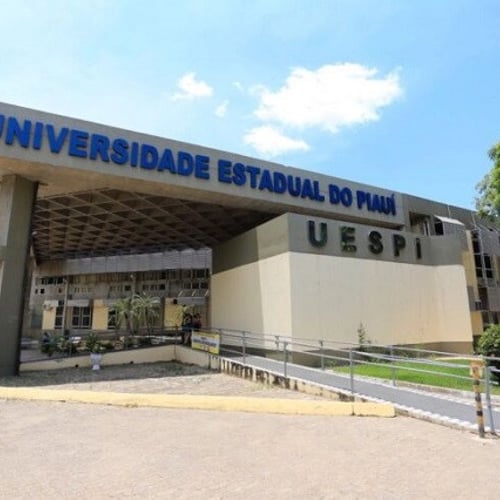 fachada da uespi