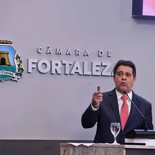 Prefeito de Fortaleza, Evandro Leitão, durante a abertura do segundo período legislativo de 2026 (Foto: Zé Rosa/Câmara Municipal de Fortaleza)or