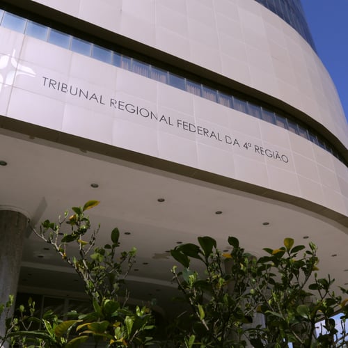 Fachada do TRF4 (Foto: Divulgação)