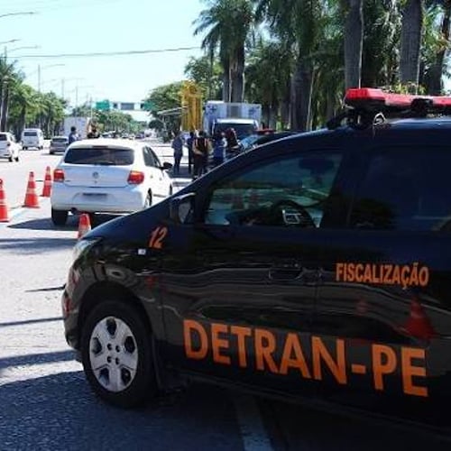 Carro do Detran PE (Foto: Paulo Maciel // DETRAN-PE)