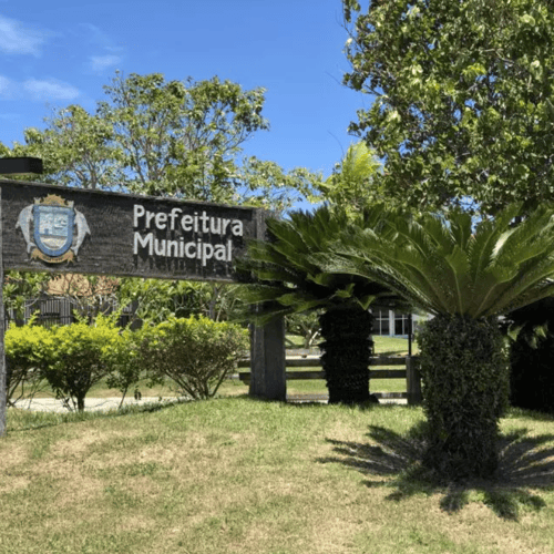 Fachada da Prefeitura de Búzios (Foto: Divulgação)