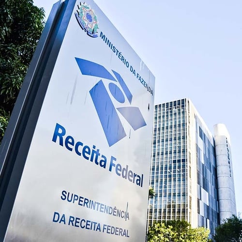 Placa sinalizadora da Superintendência da Receita Federal, em Brasília (Foto: Divulgação)