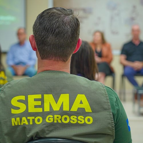 Servidor do Sema MT (Foto: Anderson Lippi/Prefeitura de Lucas do Rio Verde MT)