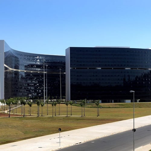 Fachada do prédio do Governo MG (Foto: Gil Leornardi/ Governo de Minas Gerais)