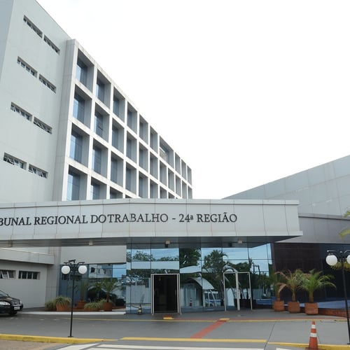 Fachada do TRT MS (Foto: Centro de Memória/TRT24)