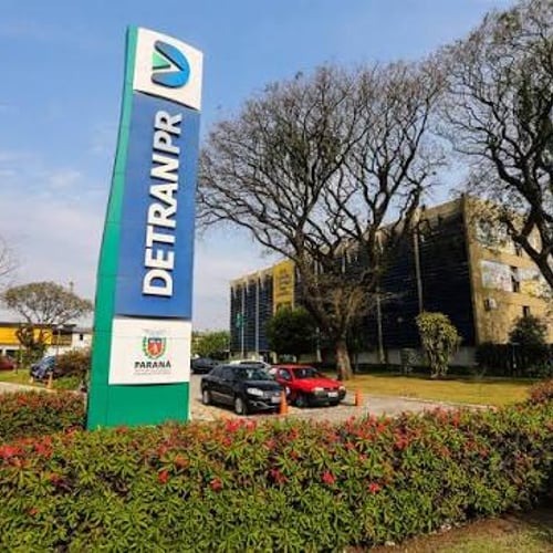 Fachada do prédio do Detran PR (Foto: Divulgação)