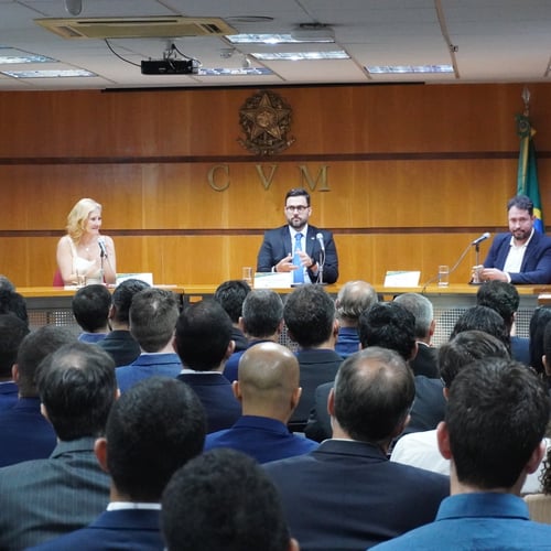 Cerimônia de posse de novos servidores da CVM (Foto: Divulgação)