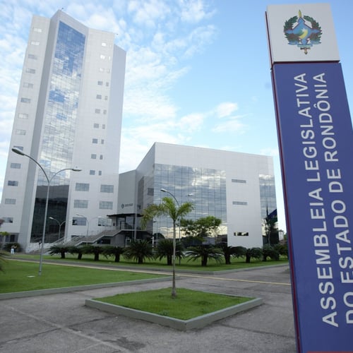 Fachada do prédio ALE RO (Foto: Antônio Lucas/Secom ALE RO)