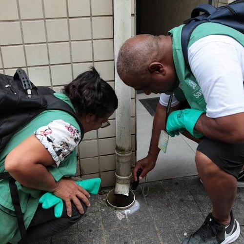 Agentes de endemias de Santos SP (Foto: Isabela Carrari/Arquivo PMS)