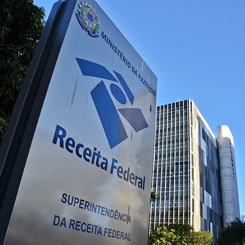 Placa sinalizadora da Receita Federal (Foto: Divulgação)