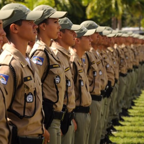 Soldados da PM PE perfilados (Foto: Divulgação)