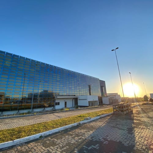 Fachada de vidro com filmes solares (Foto: Divulgação)