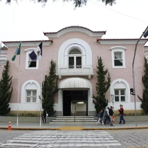 Fachada Prefeitura de Nova Friburgo RJ (Foto: Divulgação)