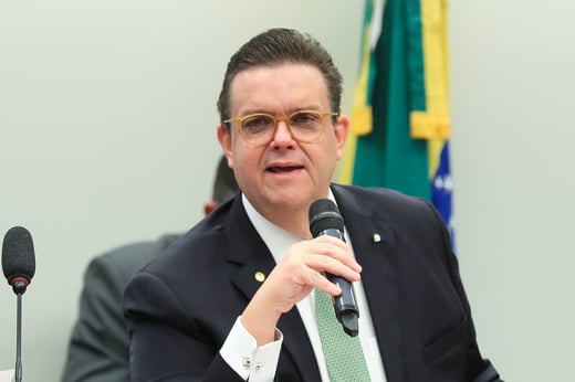 Concurso INSS: "ideal seria 10 mil vagas", diz ministro Wolney